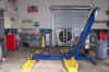 drive_on_hoist.JPG (227070 bytes)